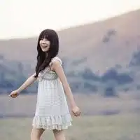 求很多很好看的姐妹头像,一左一右的很个性的那种