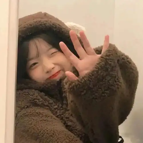 臭宝该换头像了