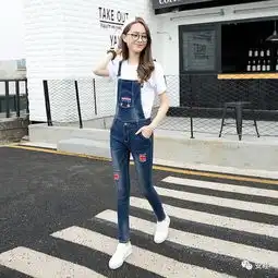 服装快讯一到夏天就成了女生的破洞时代