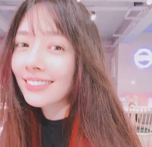 向太公开向佐郭碧婷北京豪宅内景,装修低调奢华,主卧能做spa