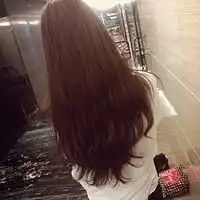 帮我找一对姐妹头像要求不要网址可以不要字不要看见脸背影不要看见脸可以不带字