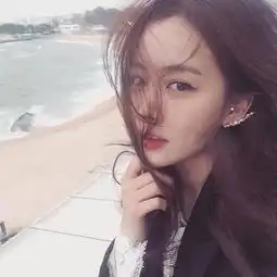 女生头像喜欢点赞哦biubiu