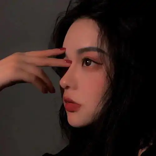 女生头像立刻有