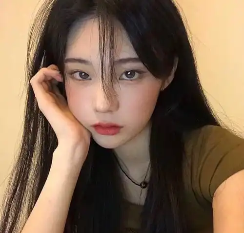 ins微微丧女生头像