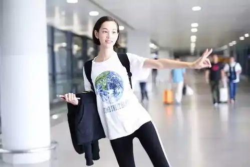 改头换面穿出慵懒风,孟美岐吴宣仪的活力少女tee,了解一下