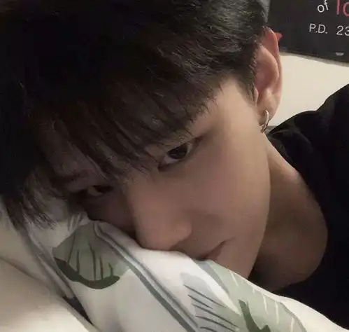 谁最害怕孤独的夜晚