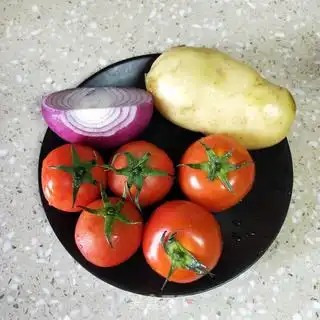 番茄土豆炖牛腩的做法番茄土豆炖牛腩怎么做宸羽的菜谱