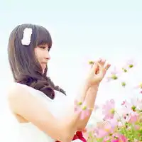 皮肤很白的唯美女生头像