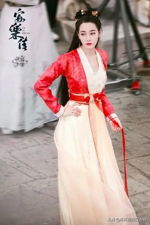 10位女星新古装造型杨紫甜美赵露思帅气,热巴红衣美上热搜