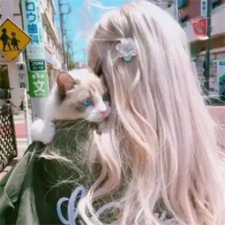 漂亮的欧美女生头像,长的绝对是漂亮一看就喜欢的