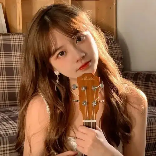 美女头像心有山海静而无边