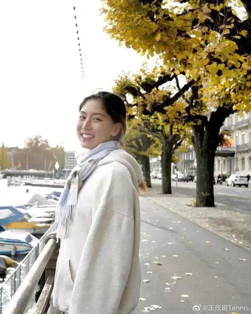 奥运女神之女网王欣瑜爱笑健康自信与魅力于一身的素颜美女