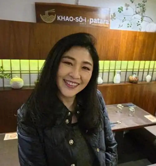 2012年,泰国美女总理英拉回眸一笑百媚生,把奥巴马都看呆了