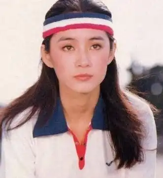 20年前统一娱乐圈审美的女星,林青霞王祖贤朱茵,谁惊艳了你