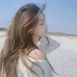 2018最潮qq头像背影女生长发没有人喜欢孤独只不过是害怕失望