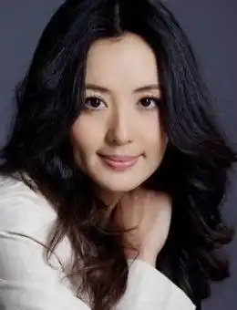 她是知名女星,10年前拍戏中途意外怀孕,今45岁孩子生父仍是谜