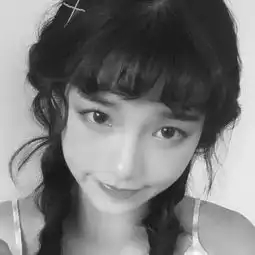 黑白女生头像有点丧,有点唯美