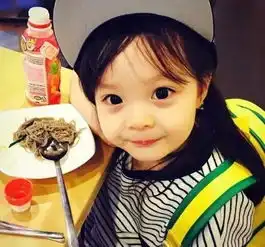 这个韩国小女孩是谁