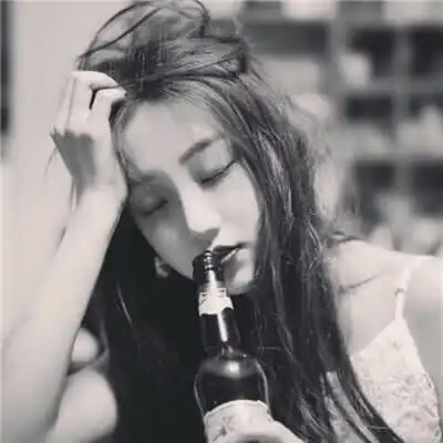 泽连斯基感谢部队将战火推进到俄罗斯领土,并喊话美国