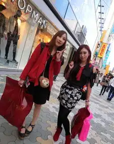 实拍东京原宿的卡哇伊少女