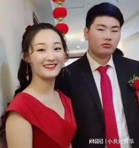 奉子成婚朱小伟女友现身,大衣哥送豪华彩礼,网友又是心机女