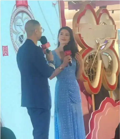 果然岁月不败美人高圆圆最新生图少女心爆棚,赵又廷真让人羡慕