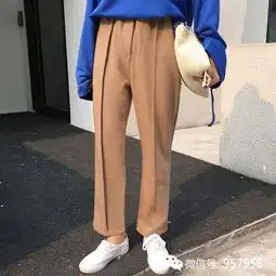 甜美秀丽,彰显简约小性感,