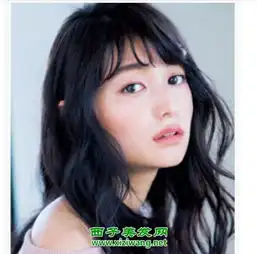 圆脸冬季中长发发型图片适合圆脸女生冬季扎的中长发发型