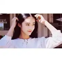 上下留白边的女生头像微信头像图片大全