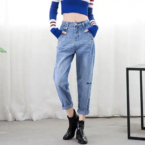 女孩子爱美是天性,这款时尚牛仔裤,穿起来新潮显气质