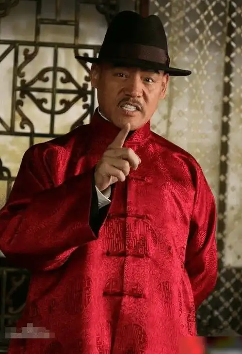 他是国家一级演员,离婚净身出户只剩几百元,儿子却称父亲是负担