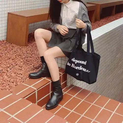 早春这样搭配就很时髦