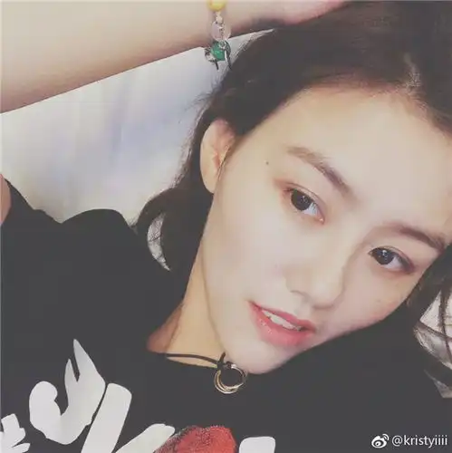 21岁就破世界纪录击败傅园慧这个体育界刘雯国产新垣结衣却拒绝做女神