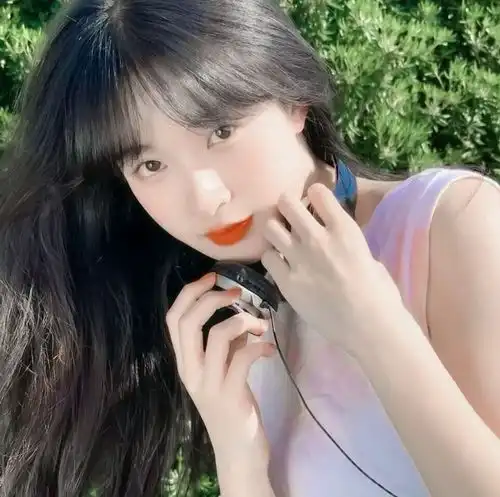 招桃花小众精选温柔女生头像300