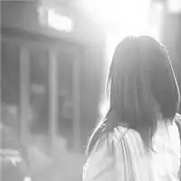 夕阳下女生背影qq头像