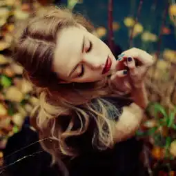风情万种俄罗斯美女摄影师的惊艳人像