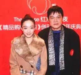 申军谊31岁女儿近照曝光,身材完美网红脸引网友热议