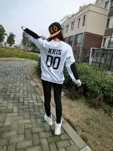 穿exo吴亦凡打歌服女头像