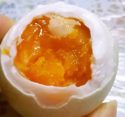 女人45岁处于绝经期牢记常吃3种食物,排污血,有助于养子宫