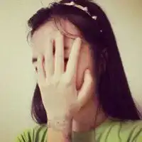 挡脸女生头像高清微信头像图片大全