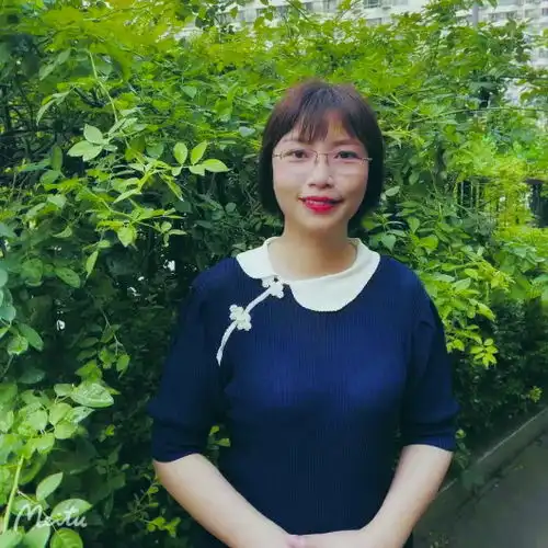 做学生成长路上的守望者