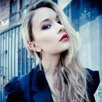 qq头像像蛊惑一样的女子女生欧美风