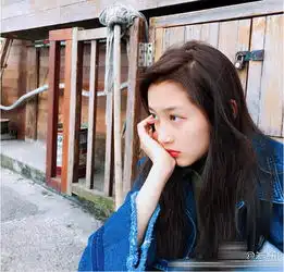 关晓彤晒文艺美照北影第一不仅有才还有颜