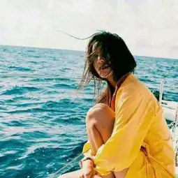 qq头像欧美女生个性简约2018总不能还没努力就向生活妥协