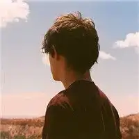 qq男生背影头像几分忧伤的头像