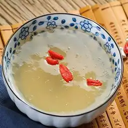 女人不想老太快,这4种碱性食物每天吃一点,保护卵巢,推迟绝经