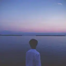 有哪些男士的背影图片可以当头像的黑色的,冷酷的那种