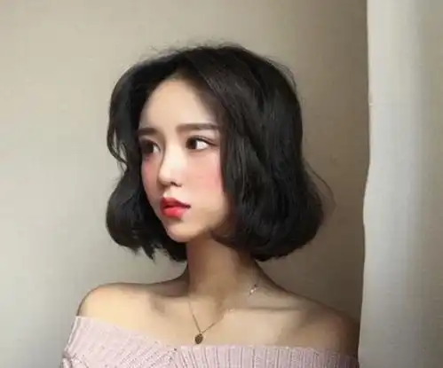 直男最爱的不是鹅蛋脸,是这3个特征,女生只要占一样都是校花脸