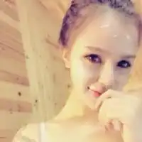 月光下的忧伤遗失的美好优质女生qq头像2