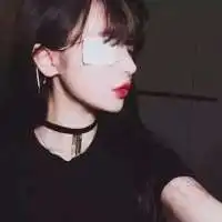 一个人抑郁系伤感女生头像阳光也是会变黑的